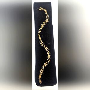 Sharp Vintage Trifari 8" Black White Beaded Tennis Bracelet On Braided Goldtone